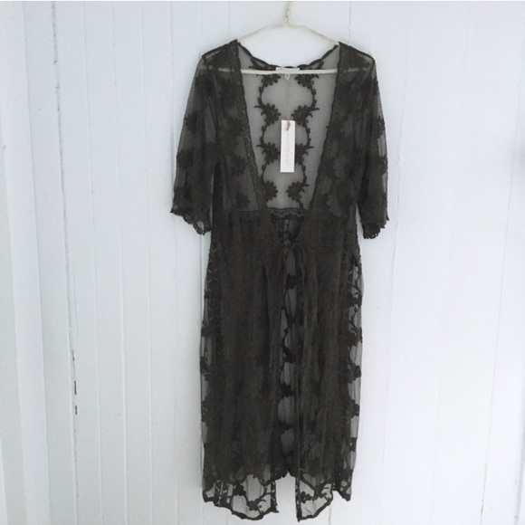 Woven Heart Tops - NWT Woven Heart Lace Kimono Duster Cardigan